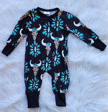 Load image into Gallery viewer, Turquoise Skull BAMBOO Sleeper