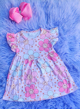 Load image into Gallery viewer, Smiling Daisies Dress