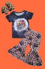 Load image into Gallery viewer, Leopard Hocus Pocus Bell Set