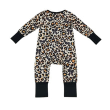 Load image into Gallery viewer, Leopard Bats Zippered Sleeper