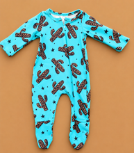 Load image into Gallery viewer, Leopard Cactus Sleeper