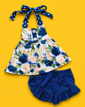 Load image into Gallery viewer, Blue Roses Shorts Set