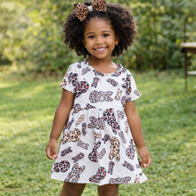 Load image into Gallery viewer, Leopard Peeps Dress