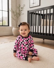 Load image into Gallery viewer, Checkered Minnie Sleeper
