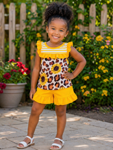Load image into Gallery viewer, Sunflower and Leopard Shorts Set