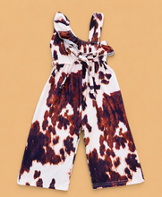 Load image into Gallery viewer, Cow Hide Jumper