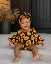 Load image into Gallery viewer, Sunflower Leo