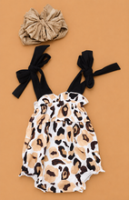 Load image into Gallery viewer, Bougie Girl Leopard Bubble
