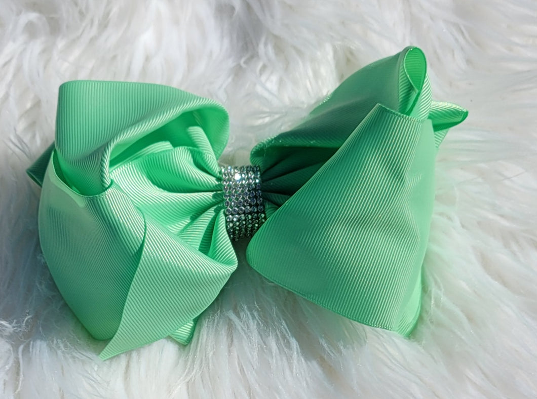 Pistachio Bow