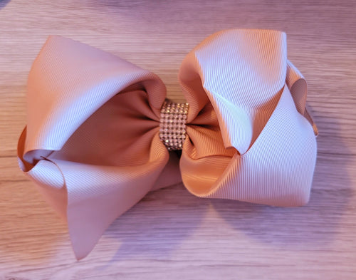 Tan Bow