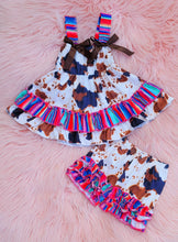 Load image into Gallery viewer, Cow &amp; Serape Shorts Set