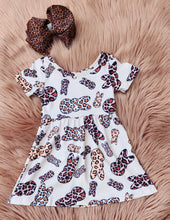 Load image into Gallery viewer, Leopard Peeps Dress